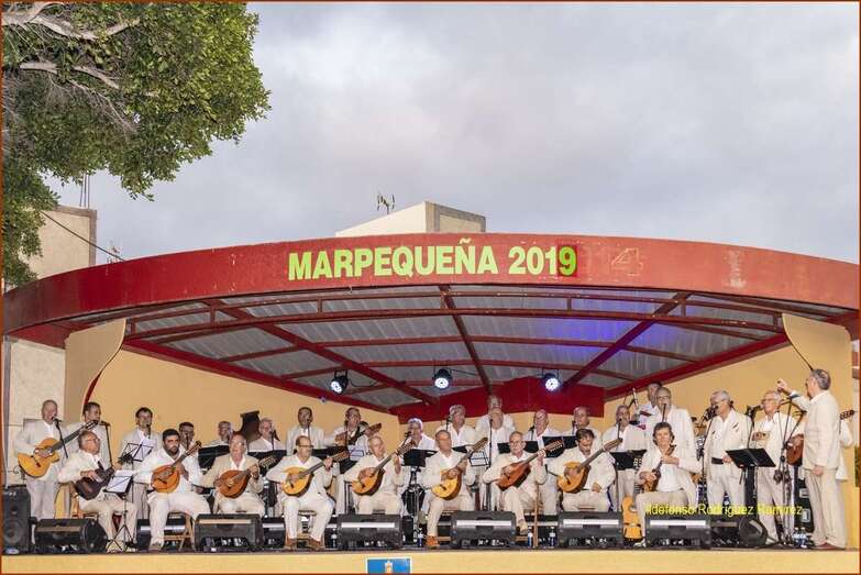 Momento del concierto de anoche en Marpequeña (Foto Ildefonso Rodríguez)